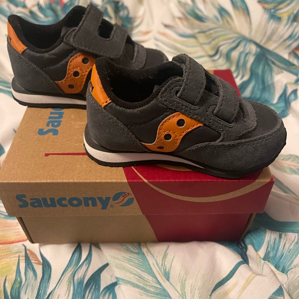 Saucony Sneakers